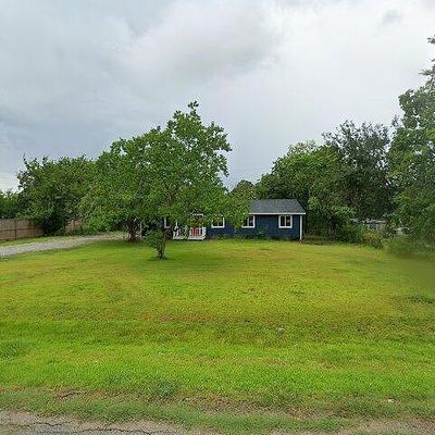 2734 Ash Rd, Pearland, TX 77584