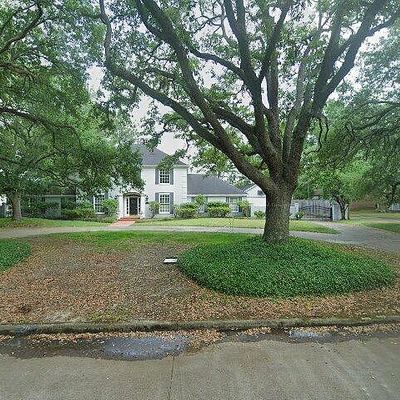 29 Avenue Of The Oaks, Beaumont, TX 77707