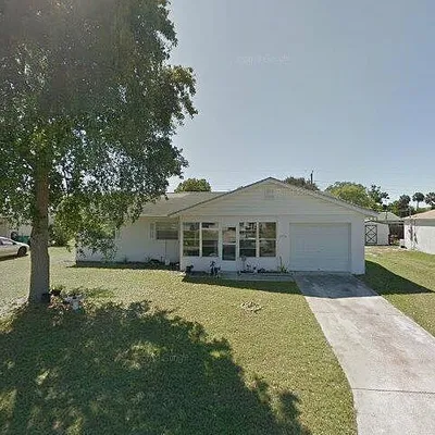 2906 Rollins St, Melbourne, FL 32901