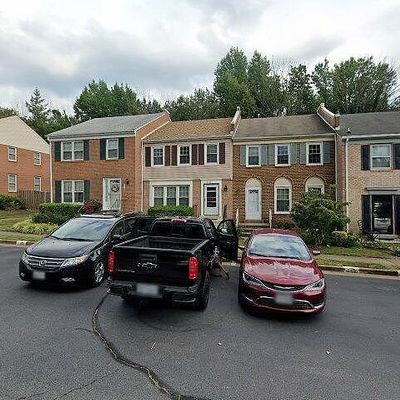 2537 Windbreak Dr, Alexandria, VA 22306