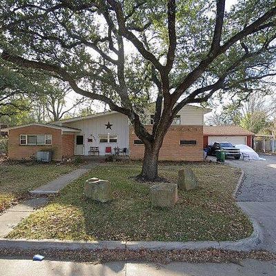 3717 W Spurgeon St, Fort Worth, TX 76133