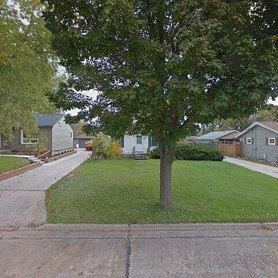 3238 S 105 Th St, Milwaukee, WI 53227