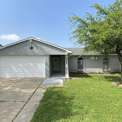 5617 Pearce St, The Colony, TX 75056