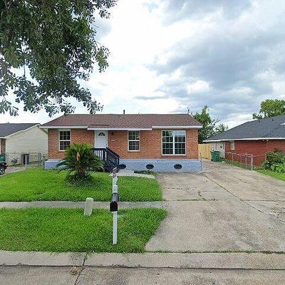 5817 Lacombe Ave, Marrero, LA 70072