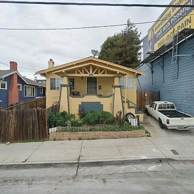 5262 Foothill Blvd, Oakland, CA 94601