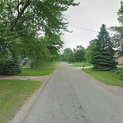 Luwanna Dr, Lansing, MI 48911