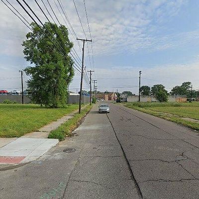 Stevens Ave, Highland Park, MI 48203