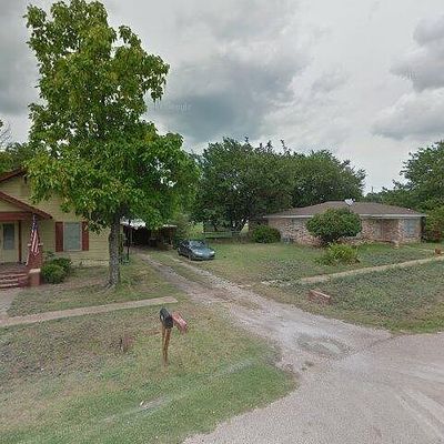 304 W Hunt St, Leonard, TX 75452