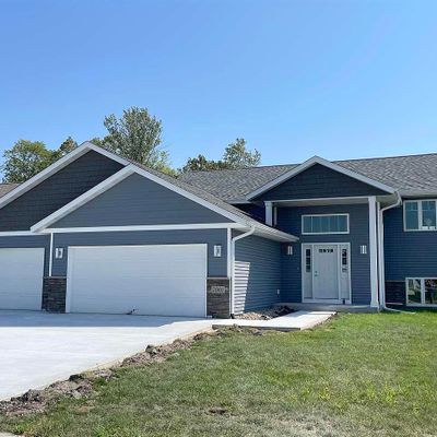 2001 Bluestem Dr, Mankato, MN 56001