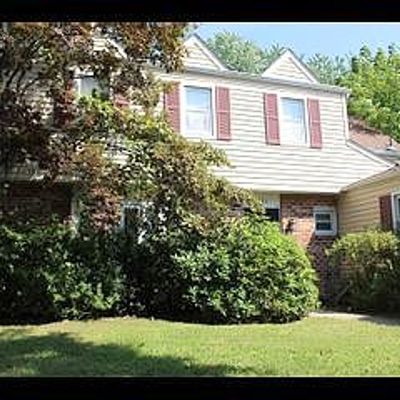 2114 Yorklyn Cir, Upper Chichester, PA 19061