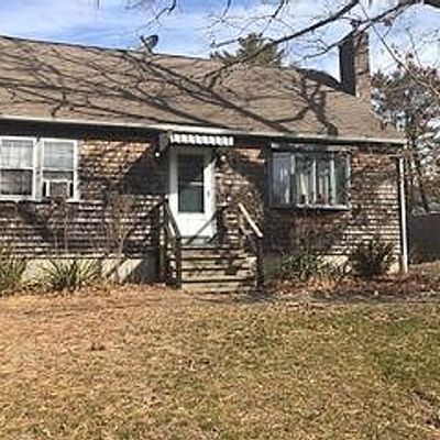 15 Downey St, Plymouth, MA 02360