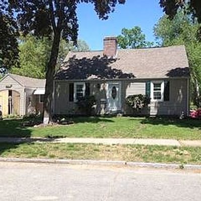30 Ford St, Springfield, MA 01118
