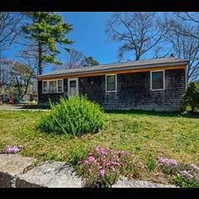 43 Mayflower Ln, East Wareham, MA 02538