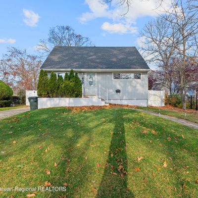 409 Wells Ave, Oakhurst, NJ 07755