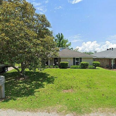 318 Estate Dr, Houma, LA 70364