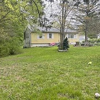 19 Cedar Ln, Wingdale, NY 12594