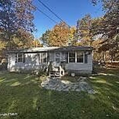 949 Mohican Rd, East Stroudsburg, PA 18302