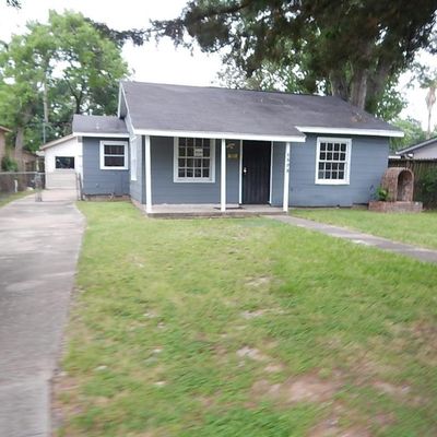 4508 Beggs St, Houston, TX 77009