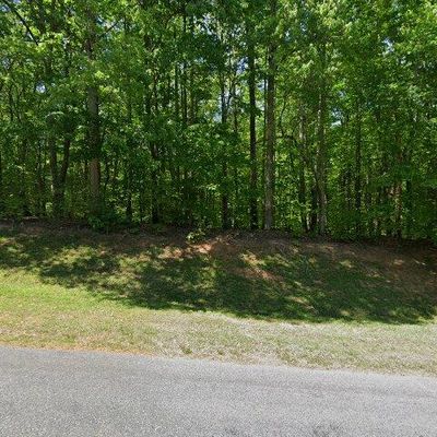 8101 Southerland Dr, Browns Summit, NC 27214