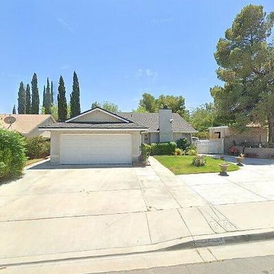 2734 Buttercup Dr, Palmdale, CA 93550