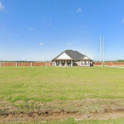 145 Goldsby Dr, Schriever, LA 70395