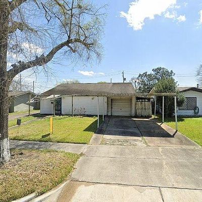 1001 W Ellaine Ave, Pasadena, TX 77506