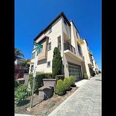 1801 Ocean Ct, Costa Mesa, CA 92627