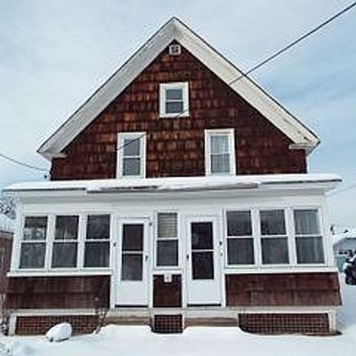 10 Summer St, Groveton, NH 03582