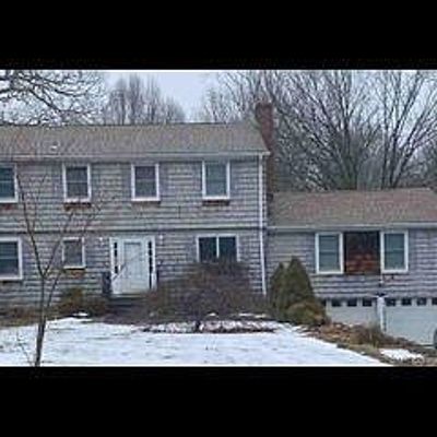 12 Crossland Pl, Norwalk, CT 06851