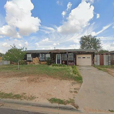 914 Canyon Dr, Midland, TX 79703