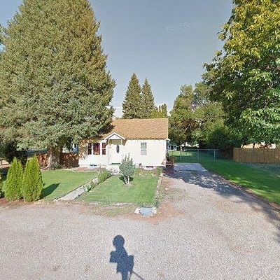 408 N Cherry St, Shoshone, ID 83352