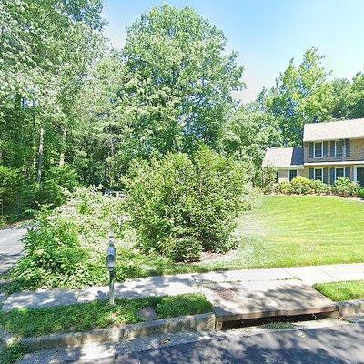 10808 Hunt Club Rd, Reston, VA 20190