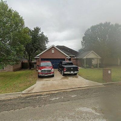 128 River Park Dr, Luling, TX 78648