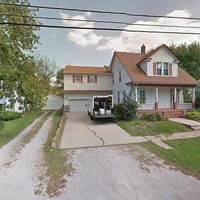 409 College Ave, Carlinville, IL 62626