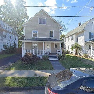 21 Ward Pl, West Haven, CT 06516