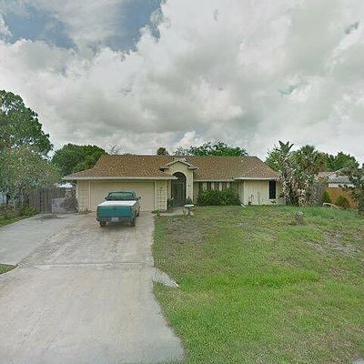 651 Crystal Mist Ave, Sebastian, FL 32958