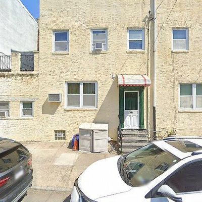 653 Sears St, Philadelphia, PA 19147