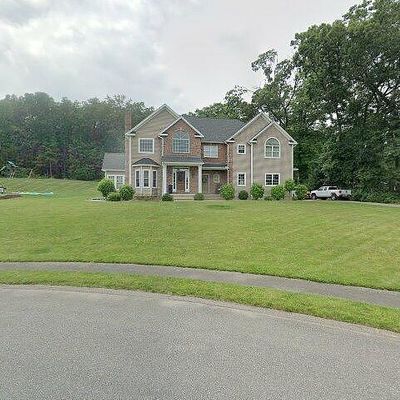 10 Rosewood Dr, Ludlow, MA 01056