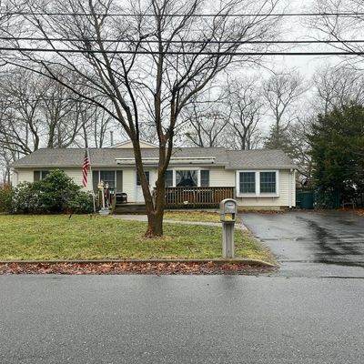 100 Mount Ln, Toms River, NJ 08753