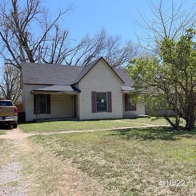 1013 S 16 Th St, Chickasha, OK 73018