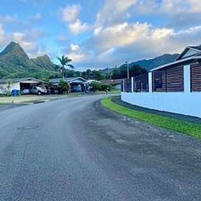 1058 Lunaanela St, Kailua, HI 96734