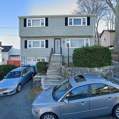 12 Hudson St, Lynn, MA 01904