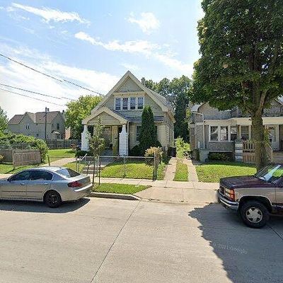 121 W Keefe Ave, Milwaukee, WI 53212