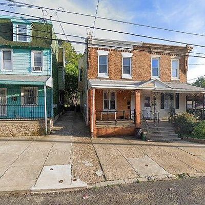 122 W Courtland St, Philadelphia, PA 19140