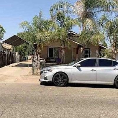 1221 P St, Sanger, CA 93657