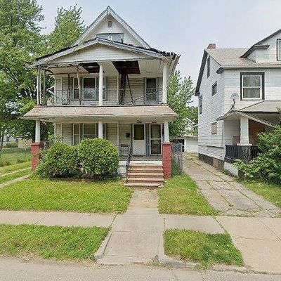 12621 Locke Ave, Cleveland, OH 44108