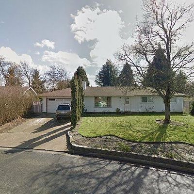 108 Saxbury Dr, Central Point, OR 97502