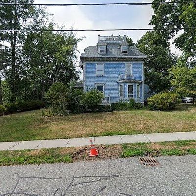 112 Russell Ave, Watertown, MA 02472