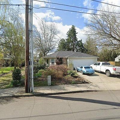 1129 N Meridian St, Newberg, OR 97132