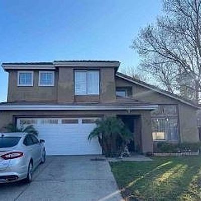 1498 Monterey Ct, Tracy, CA 95376